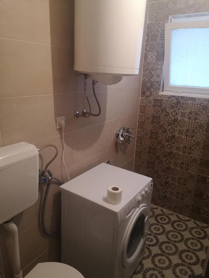 White Night Hotel Skopje Luaran gambar